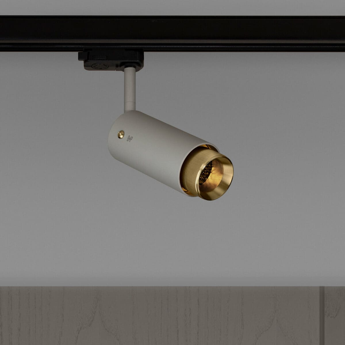 1. Exhaust CE Track Stone Brass Lit Detail