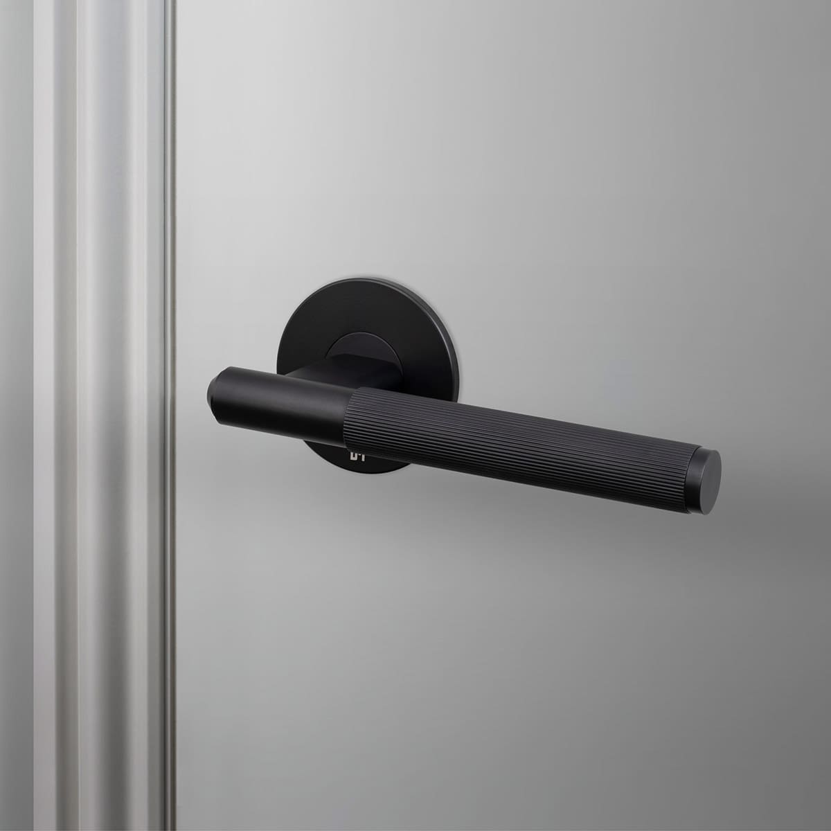 Door handle Fixed Linear Welders Black